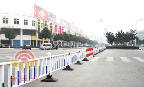 道路護(hù)欄11